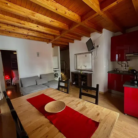 Apartment 2 Bedroom, 2 Bathroom - Travessa Da Madalena
